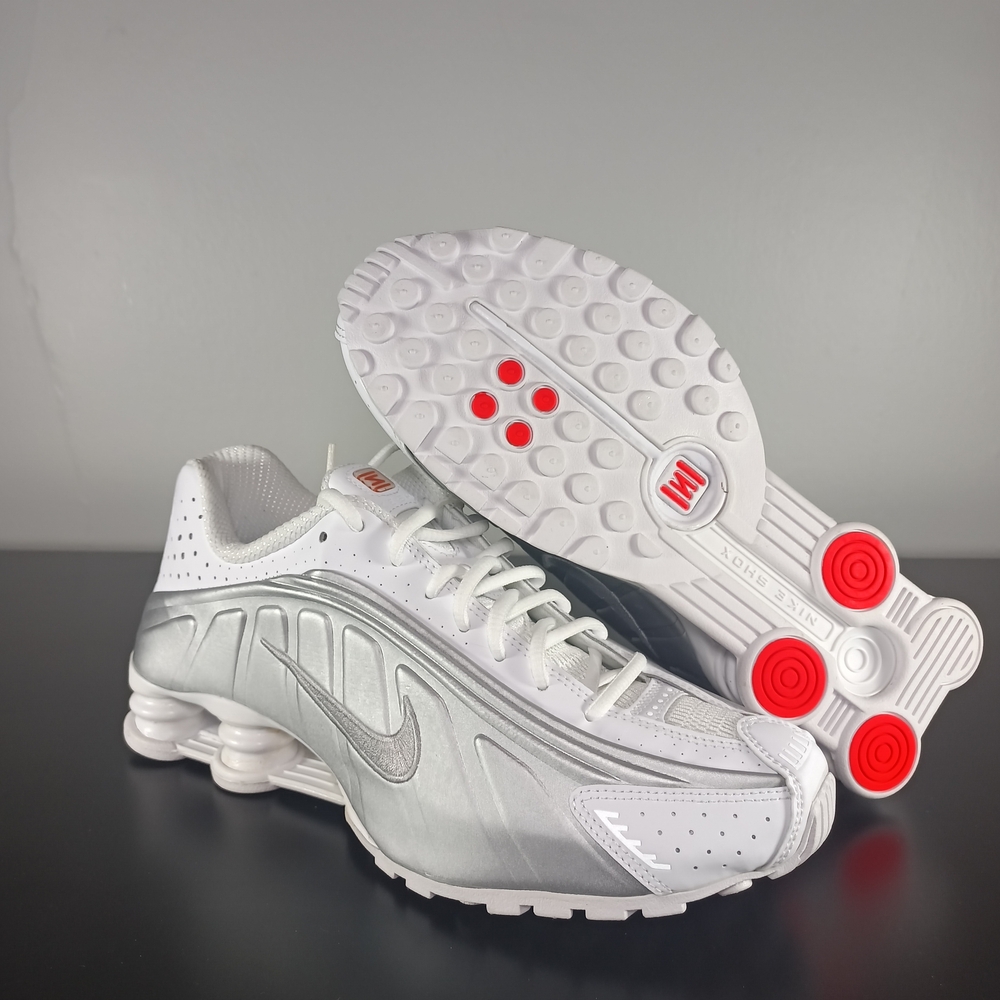 Nike Shox R4 White Metallic 104265-131